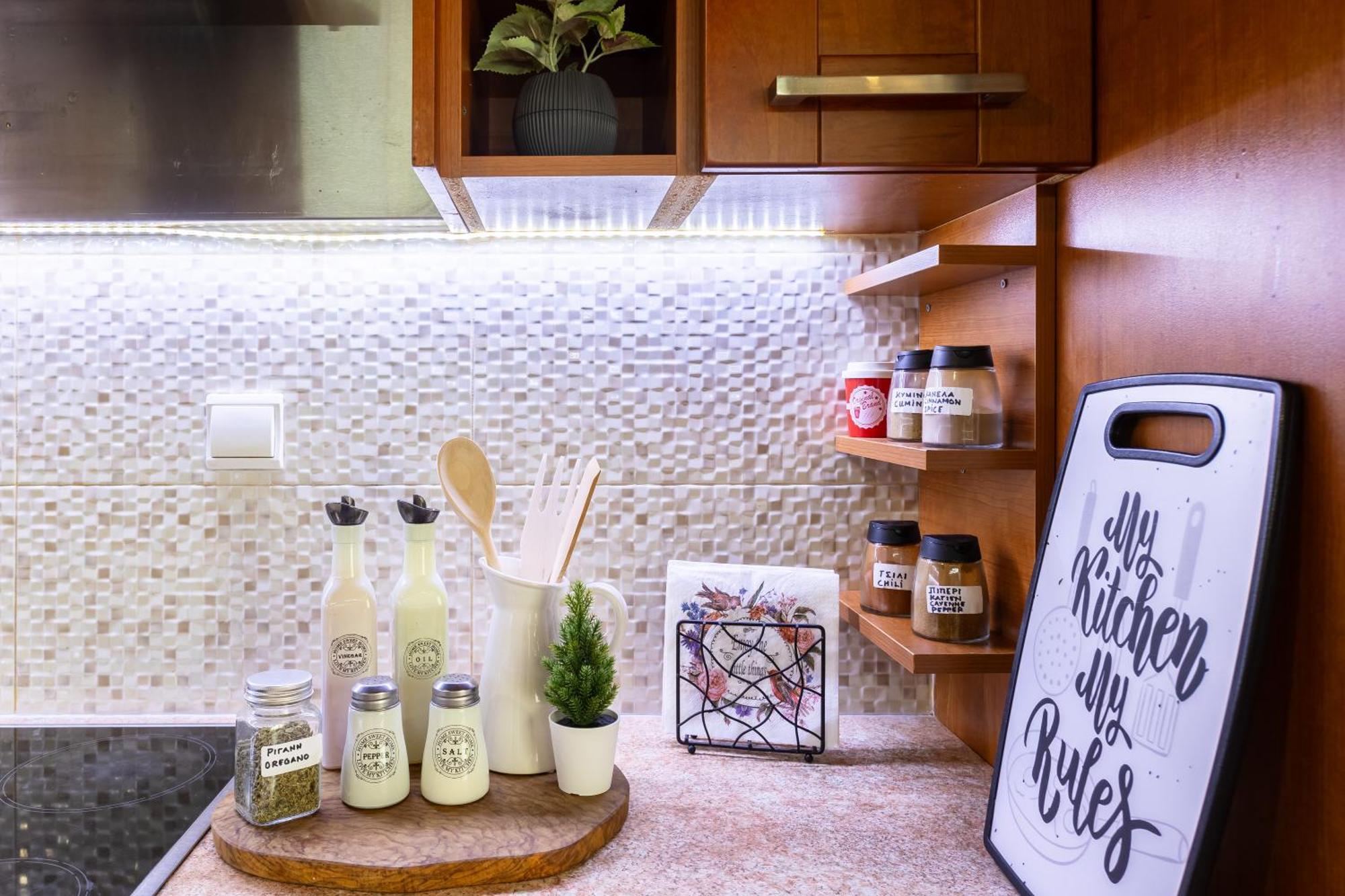 Lito'S Central Gem - Cozy Dream Getaway Kalamata Bagian luar foto