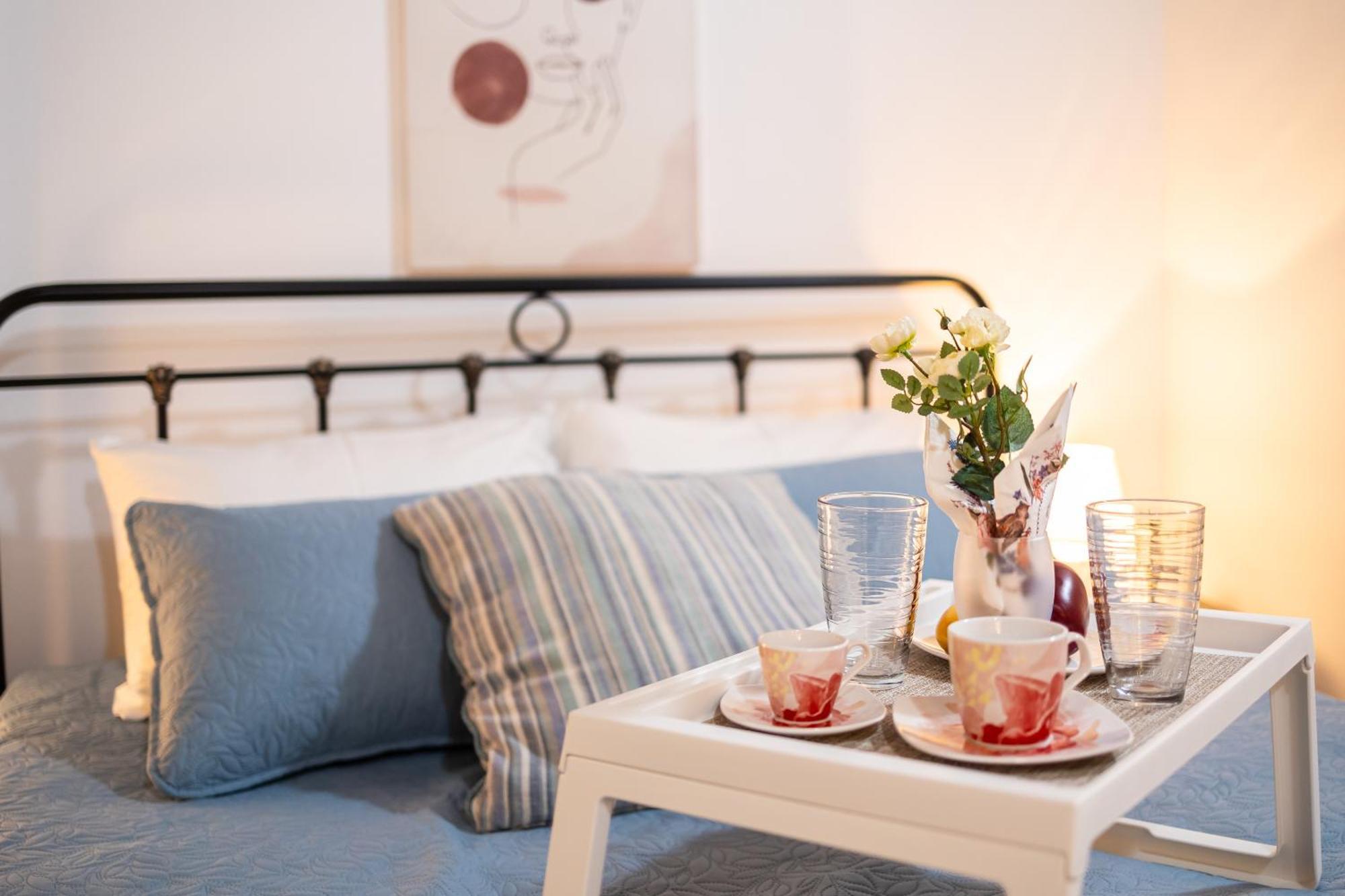 Lito'S Central Gem - Cozy Dream Getaway Kalamata Bagian luar foto