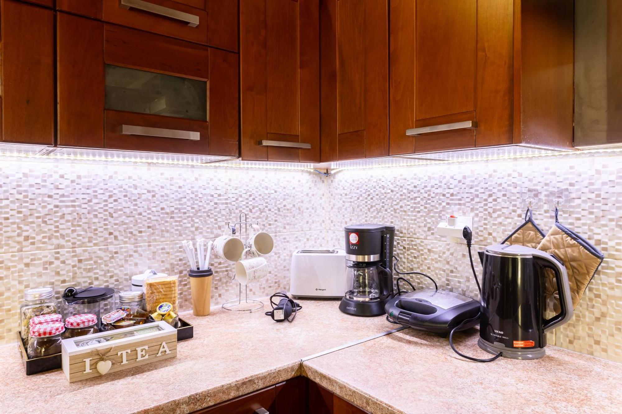 Lito'S Central Gem - Cozy Dream Getaway Kalamata Bagian luar foto