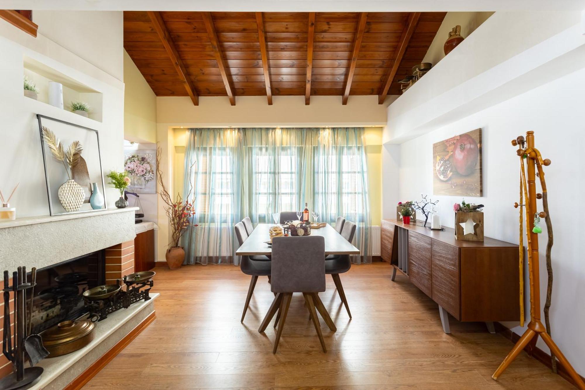 Lito'S Central Gem - Cozy Dream Getaway Kalamata Bagian luar foto