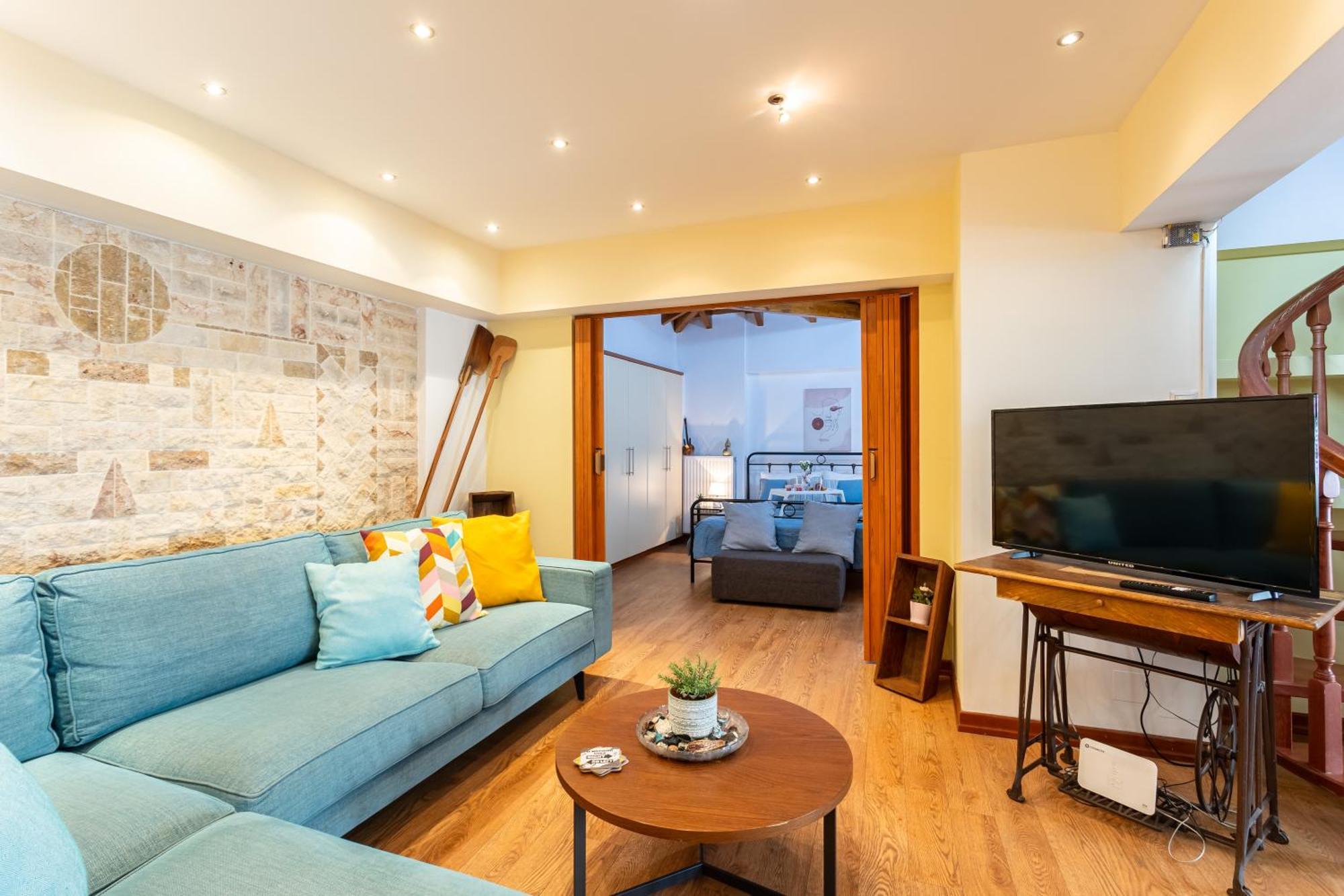 Lito'S Central Gem - Cozy Dream Getaway Kalamata Bagian luar foto