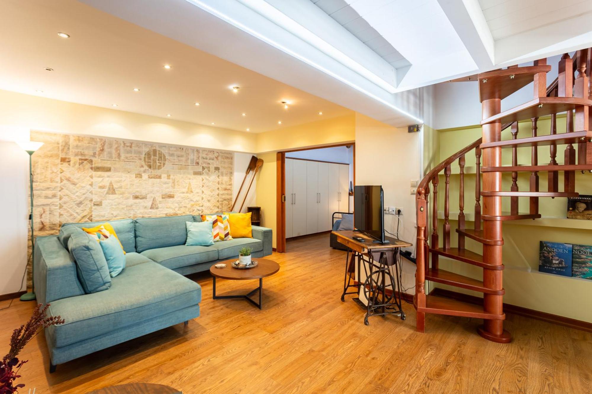 Lito'S Central Gem - Cozy Dream Getaway Kalamata Bagian luar foto